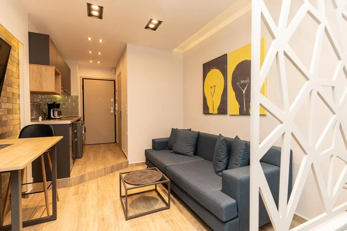 Delmare Val Studio Thessaloniki Greece