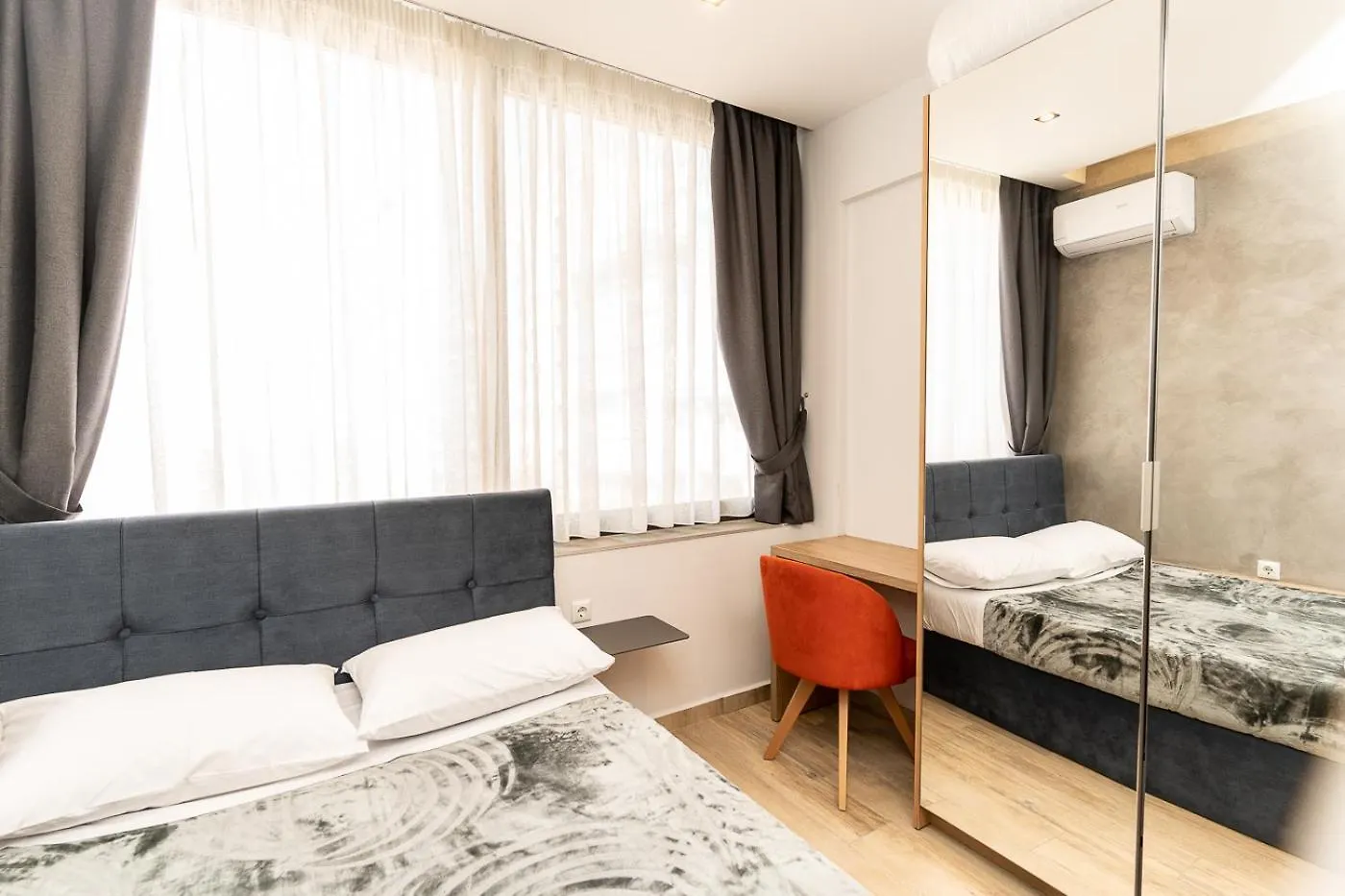 Delmare Val Studio Thessaloniki
